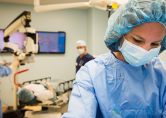 患者选择出国看病最好选择一个专业的海外就医机构